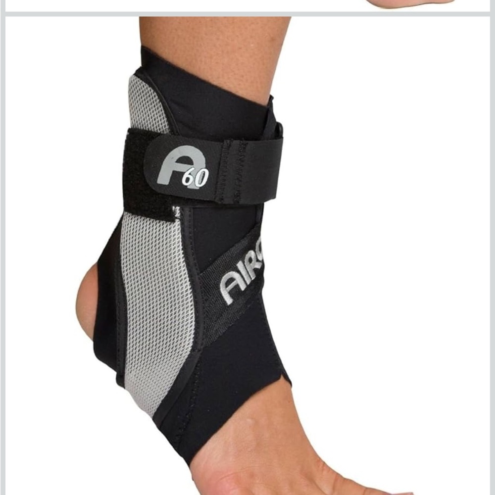 Aircast A60 Ankle Support in Black and Gray EUC